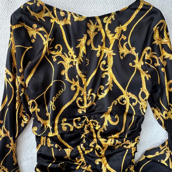 NWT Ganni Silk Stretch Blouse U-neck Gathered Fitted Black & Gold Baroque - Picture 5 of 16